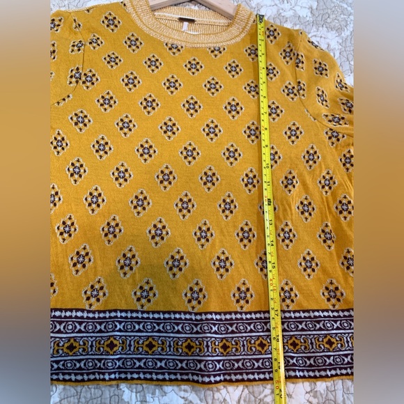 Free People sweater, sz S, gold - Picture 7 of 8